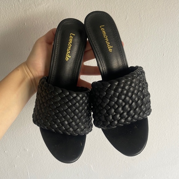 Miss Lola Shoes - Black heels